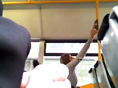 Ensuite, je lui dis de remettre sa bouche autour de ma bite car elle est une lesbienne streaming gratuit telle ventouse
