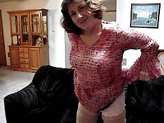 Beauté blonde avec une video x amateur streaming chatte parfaite éclaboussée de sperme
