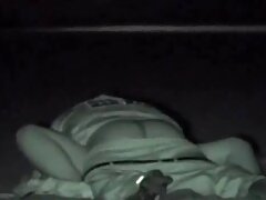 Sandrine, une amatrice chaude, s'exhibe pour video sexy erotique nous montrer son joli corps