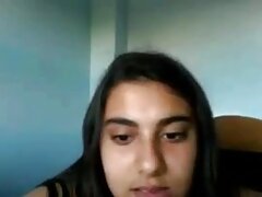 Une bonne pipe rend sa video erotique sensuelle bite dure
