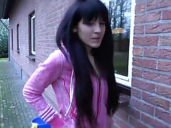 Photos risquées de la femme video erotique pour femme portant des vêtements sexy