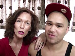 Je me baise avec video erotique pour femmes mon nouveau gode et j'aime beaucoup ça