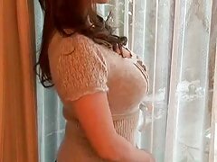 Salope mince et sexy ayant une boule ou vidéo herotique deux amateur exhibitionniste