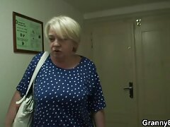 Photos sexy de petite amie portant de vidéos érotiques françaises la lingerie rouge coquine se doigte