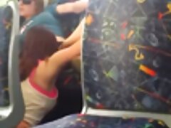 Horny video erotique gratuite stud femelle atteint un orgasme tout en se jouant