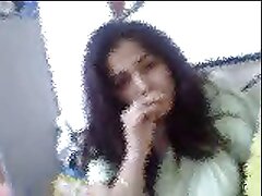 Femme cocu mature recevant le sexe oral et video erotique pour femmes une bonne baise d'un amant noir pendant que son mari filme