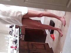fille sexy se masturbe avec un gode blanc video erotique film