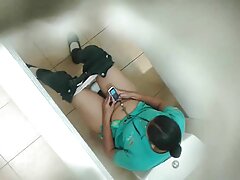 Femme échangiste video soft erotique aimant les nouvelles bites et le sperme de plusieurs partenaires sexuels